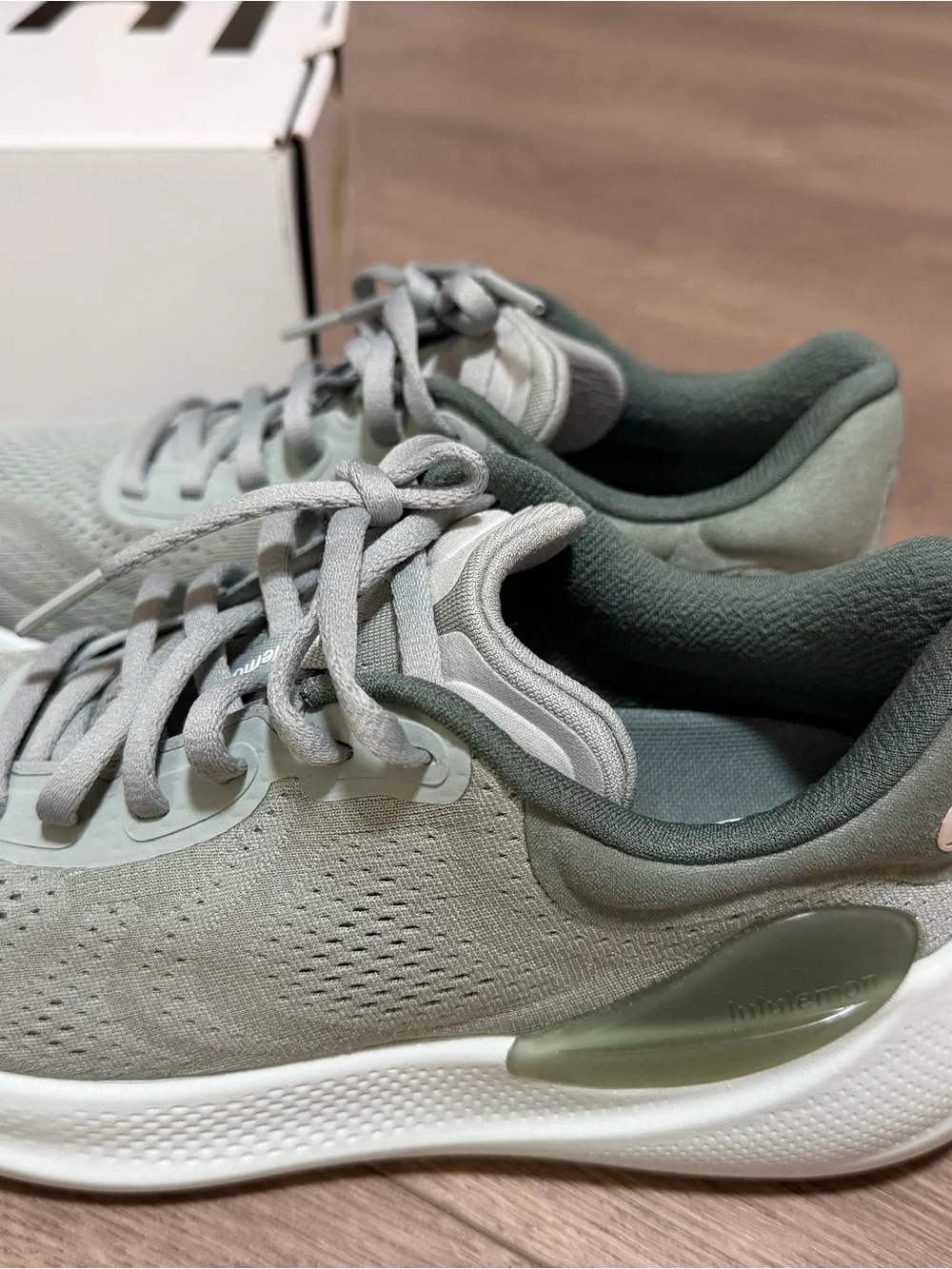 Lululemon Women’s Beyondfeel Running Shoes Green